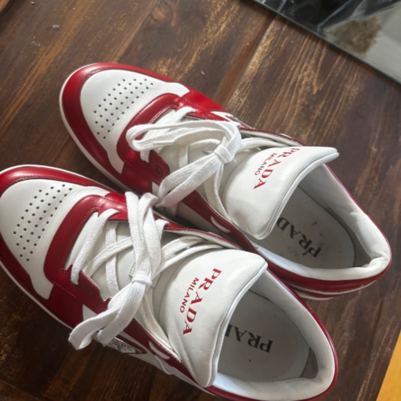 AUTHENTIC ALMOST BRAND NEW PRADA SNEAKERS - Picture 4 of 8